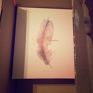 Jessica Simpson hot red shoes ❣️